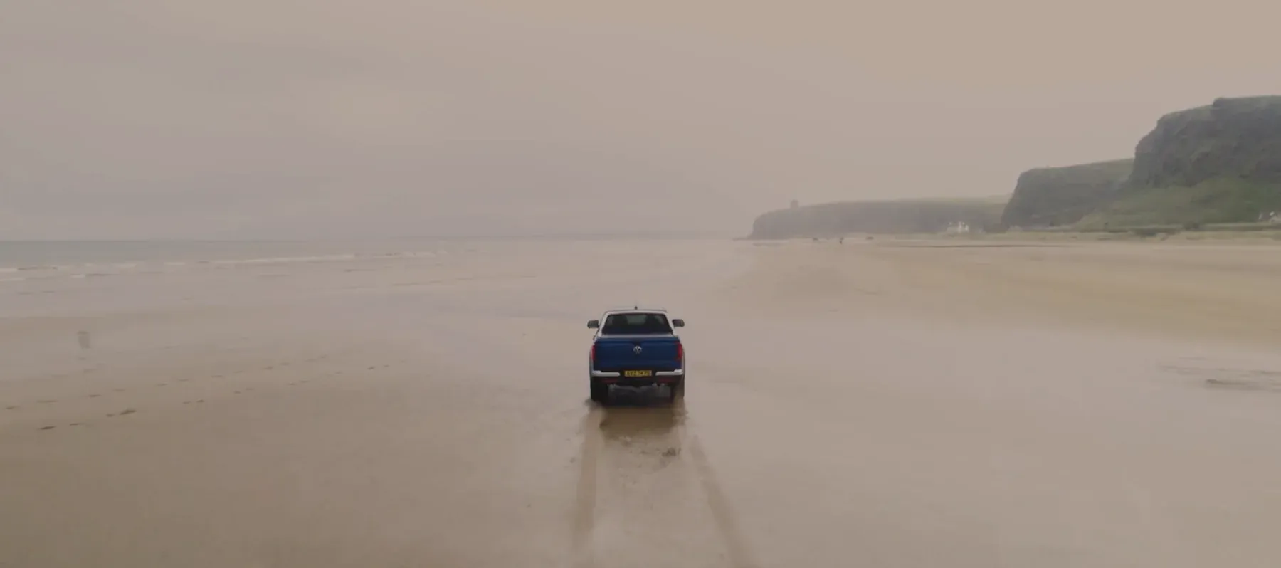 Amarok beach wide